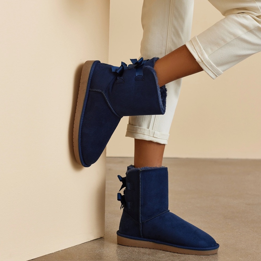 Weestep navy boots